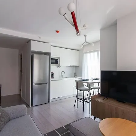 Tranquil Cozy 1br Corner Flat W/ Free Shuttle+gym #83 Apartman *